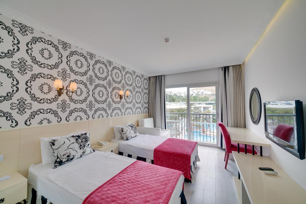 Mio Bianco Resort All Inclusive Akyarlar Habitación foto