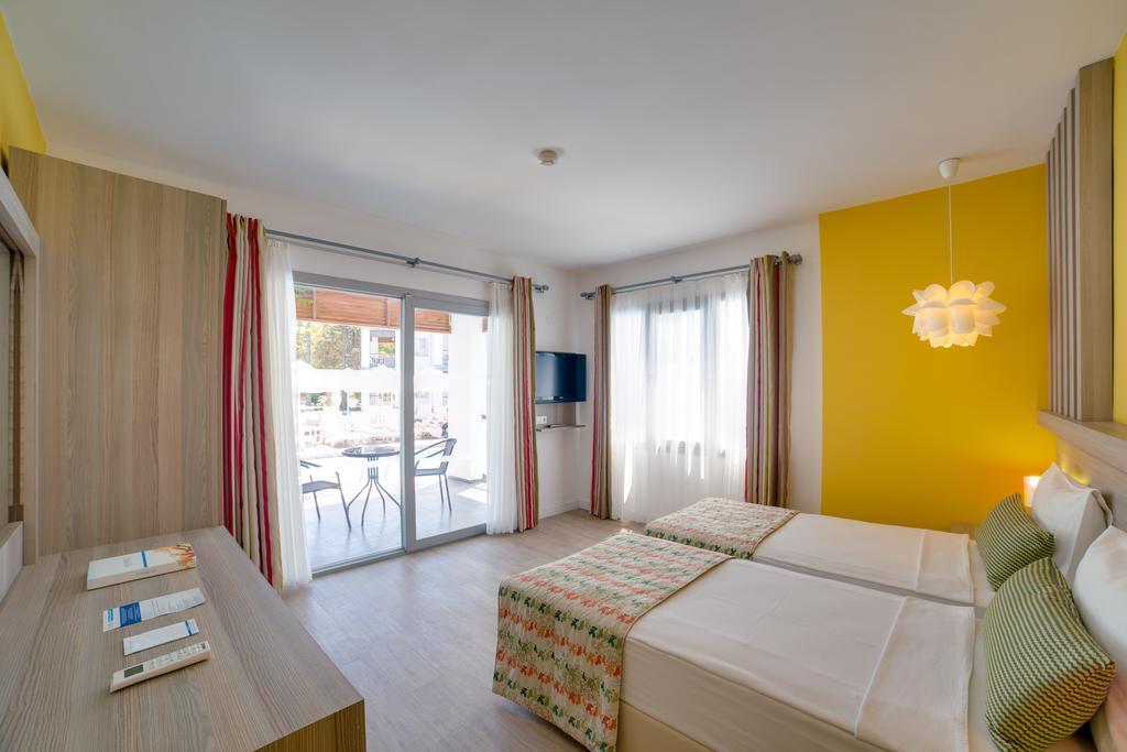 Mio Bianco Resort All Inclusive Akyarlar Habitación foto